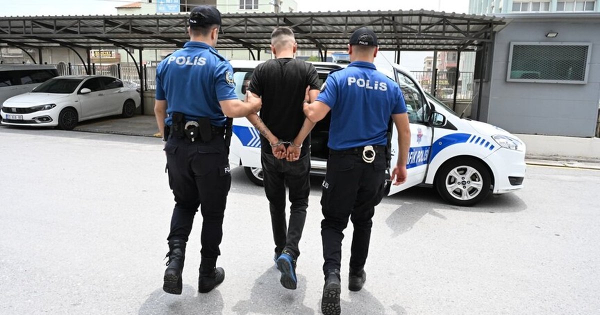 Kırmızı bültenle aranan uyuşturucu hükümlüsü Mersin'de yakalandı