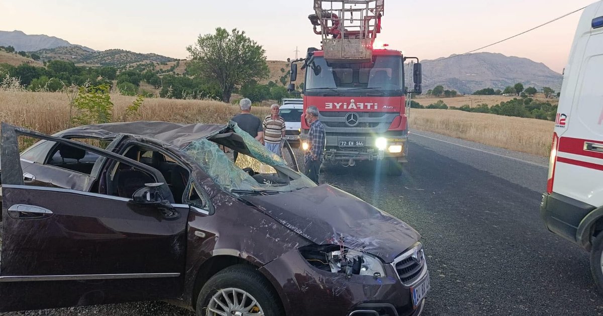 Diyarbakır'da trafik kazası: Anne ve oğlu öldü