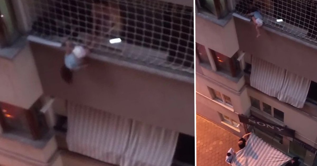 Denizli'de küçük çocuk balkonda asılı kaldı