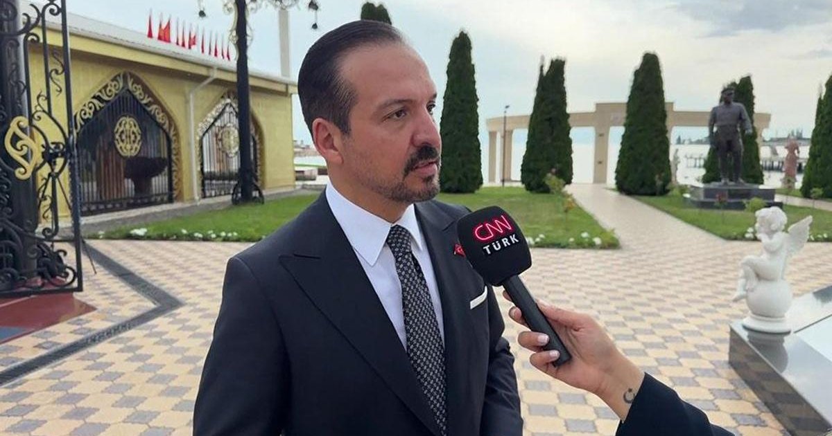 Kürşat Zorlu: CNN TÜRK'ün dizileri Türkçeyi sevdiriyor