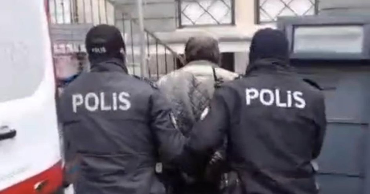 Cezaevi firarisi evinde ölü bulundu, iki zanlı tutuklandı