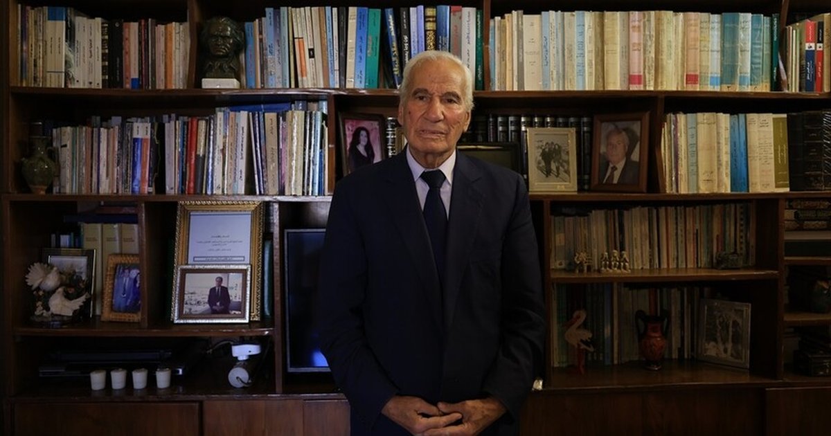 Nekbe'nin 85 yaşındaki tanığı hikayesini belgelerle anlatıyor