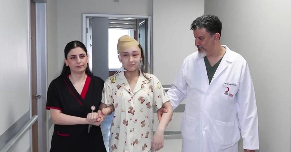 Özbekistan'da felçli kalan kıza Türkiye'de umut