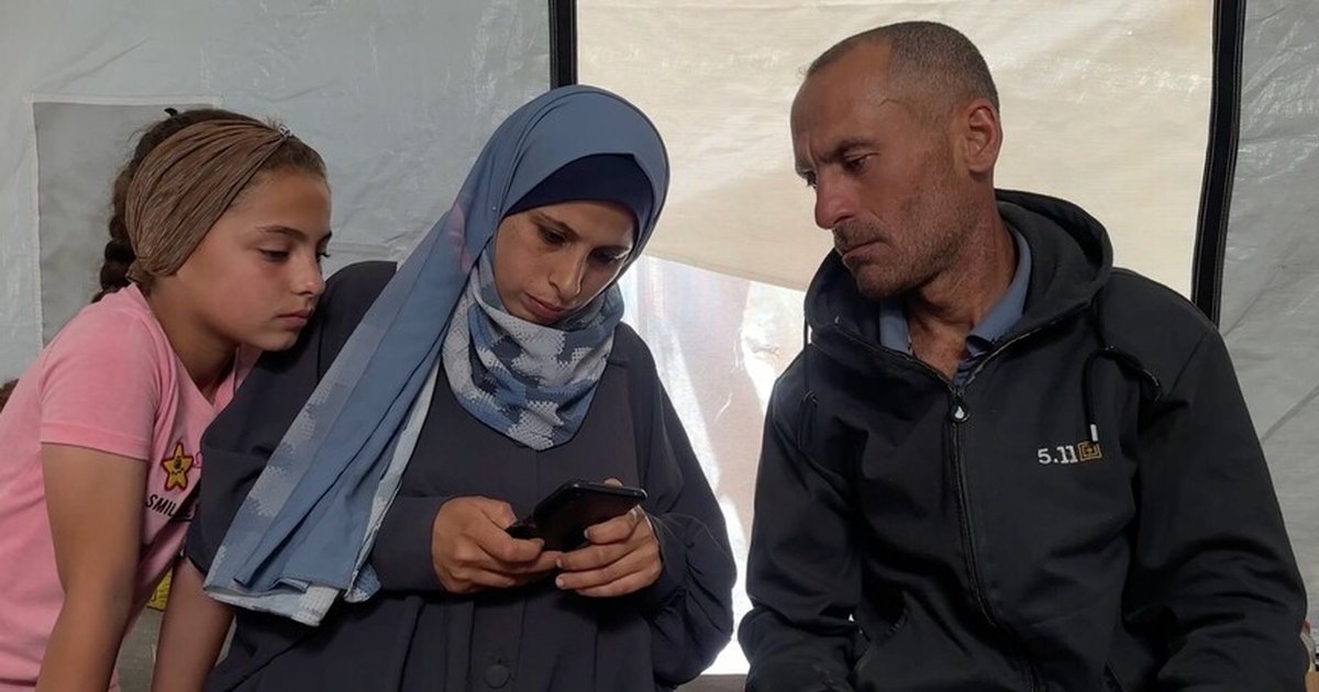 Gazzeli adam İsrail askerlerinin paylaştığı fotoğrafla gerçeği öğrendi