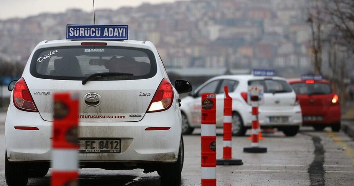 Sürücü Adayının Direksiyon Sınavı Talebi