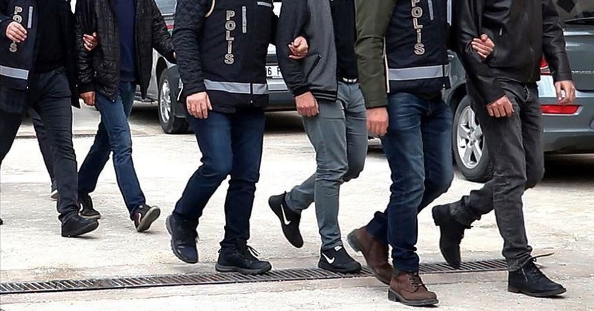 FETÖ'nün Kara Kuvvetleri'ne operasyon: 22 gözaltı kararı