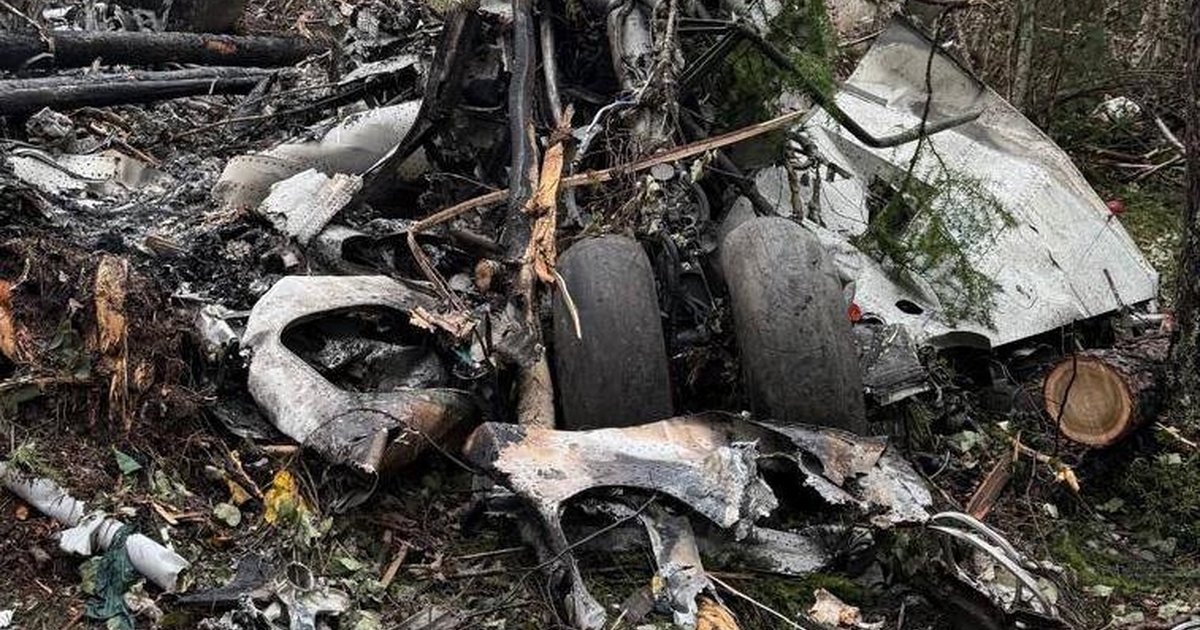 Cezayir'de askeri nakliye uçağı düştü: 2 ölü, 4 yaralı