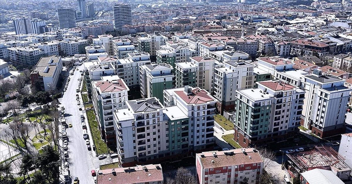 Bakan Kurum'dan Tozkoparan Mahallesi'nde kentsel dönüşüm paylaşımı