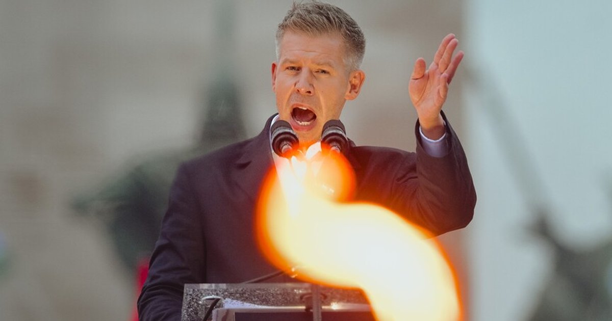 Macaristan'da seçimi kazanan Magyar'dan açıklama