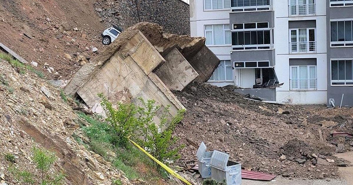 Tokat'ta istinat duvarı çöktü: Sağanak yağış etkili oldu