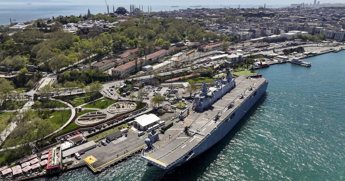 TCG Anadolu İstanbul'da vatandaşlara açıldı