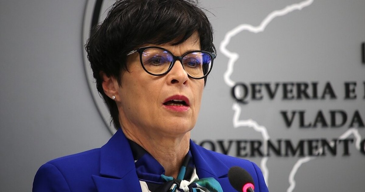 AB Komisyonu Üyesi Kos, Kosova'ya reform çağrısı yaptı