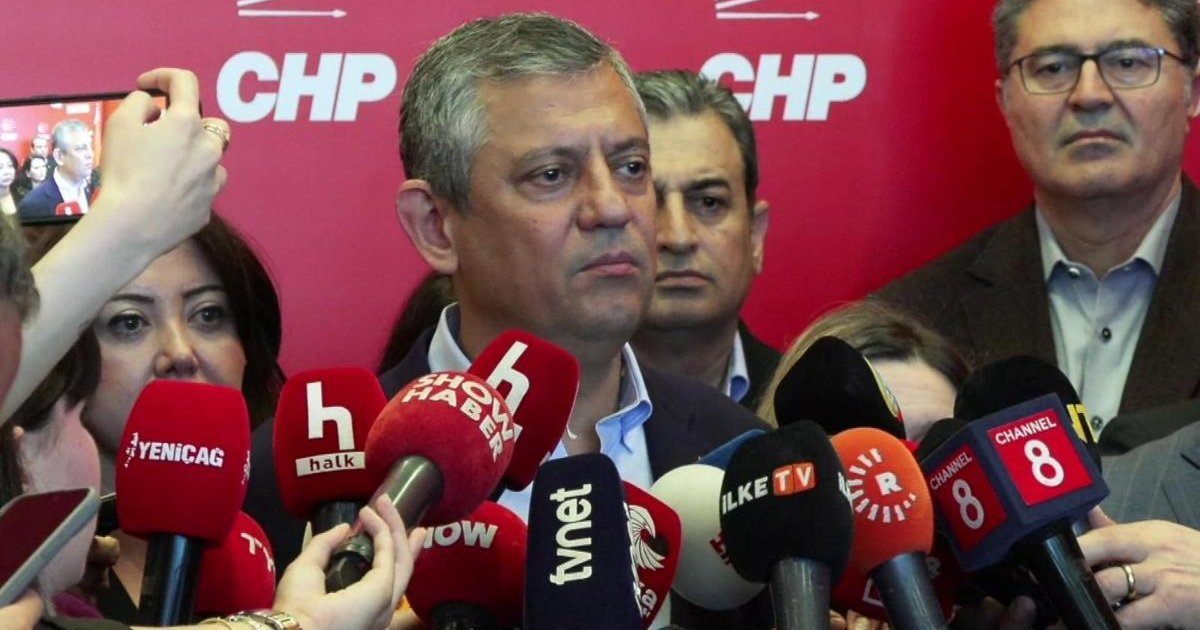 Özgür Özel'den Kurultay Açıklaması