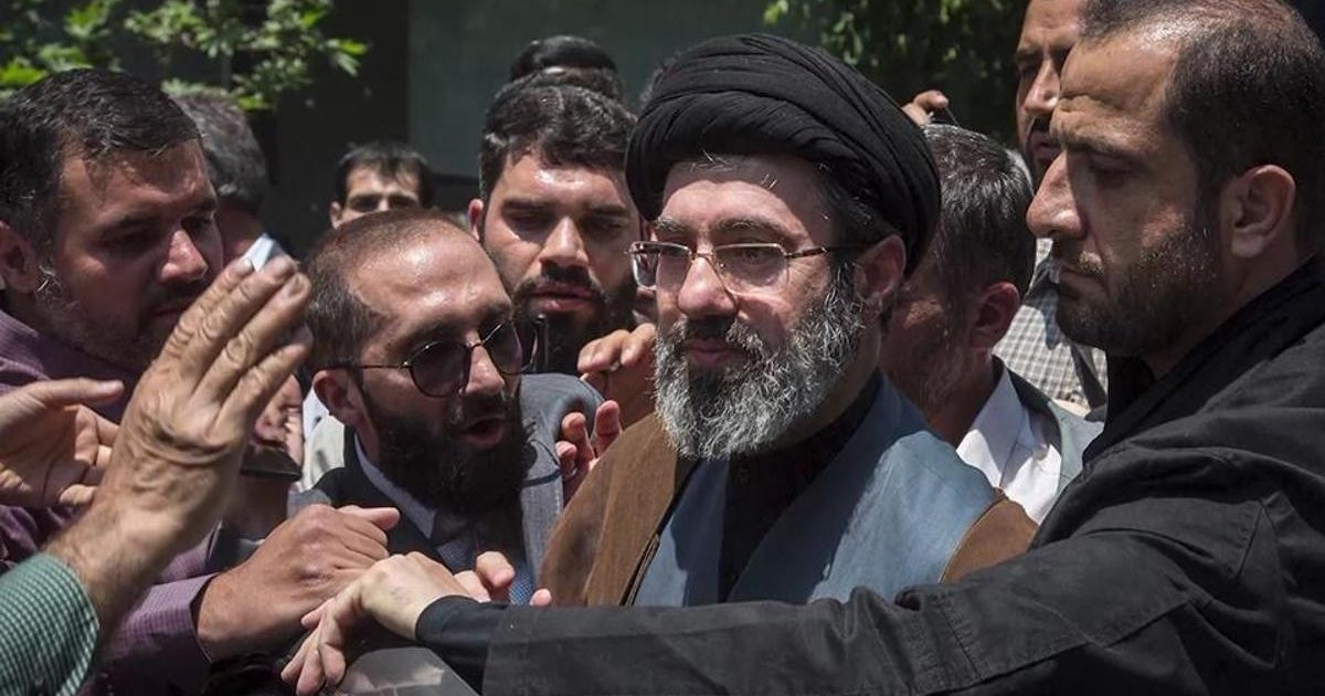 İran Dini Lideri Hamaney'den Zafer İlanı