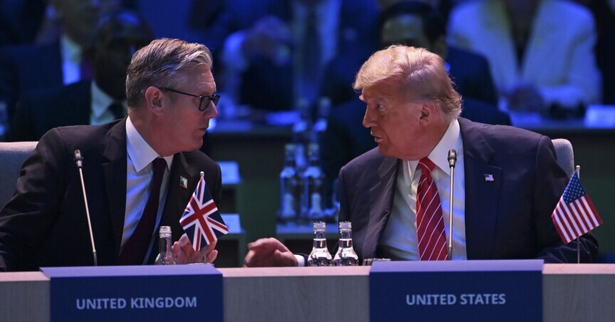 Trump'tan Starmer'ın istifa edeceği açıklaması