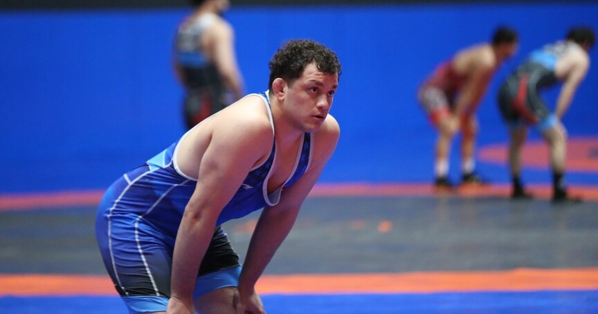 Milli güreşçi Fatih Altunbaş altın madalya için çalışıyor