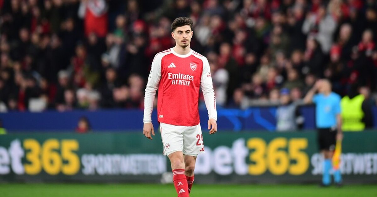 Arsenal, Bournemouth'a yenilerek şampiyonluk yarışında darbe aldı