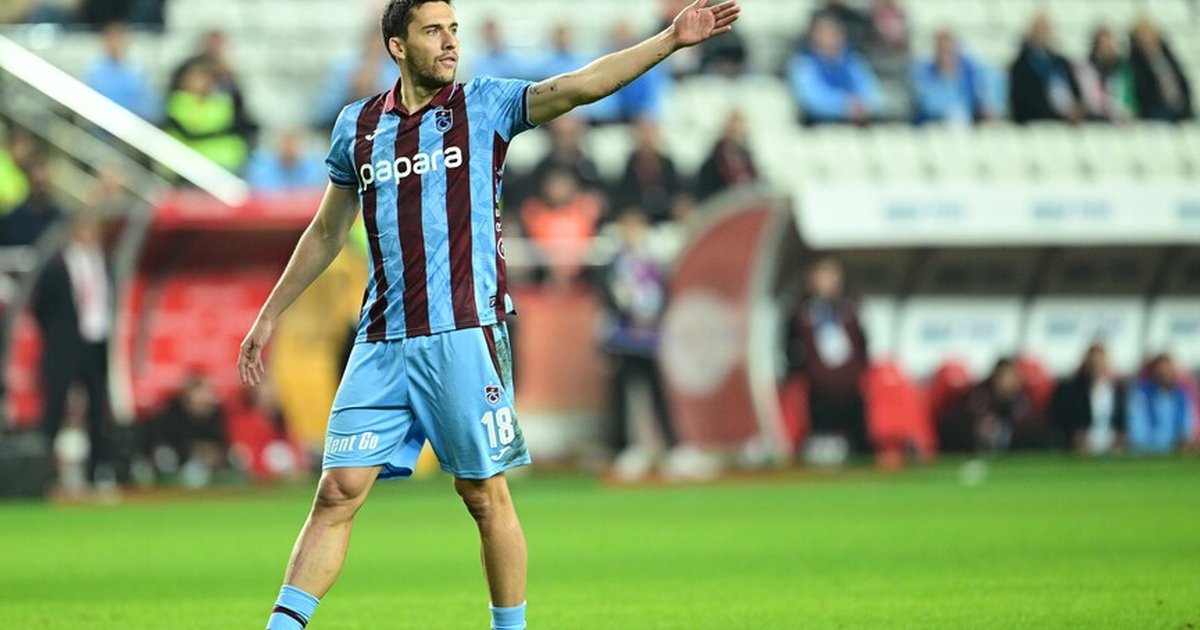 Umut Nayir Trabzonspor'da Forma Giydi