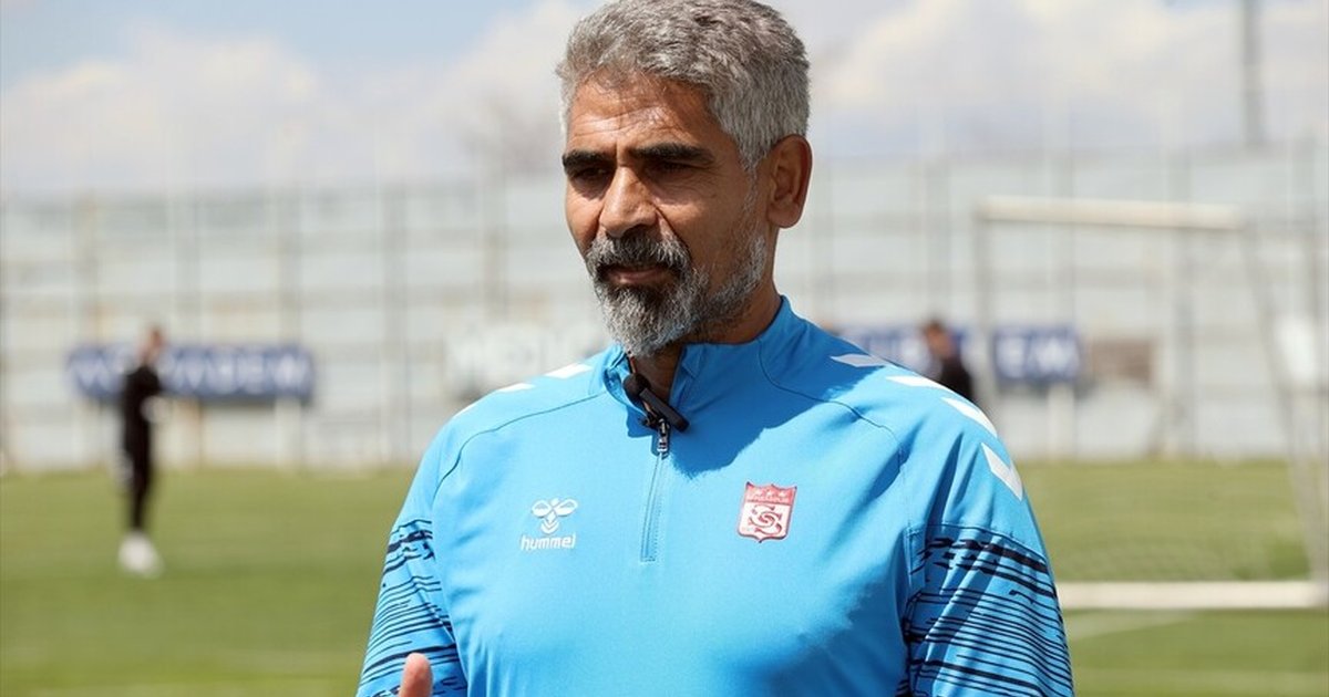 Sivasspor Teknik Direktörü Taşdemir, Gelecek Sezon Planlarını Açıkladı