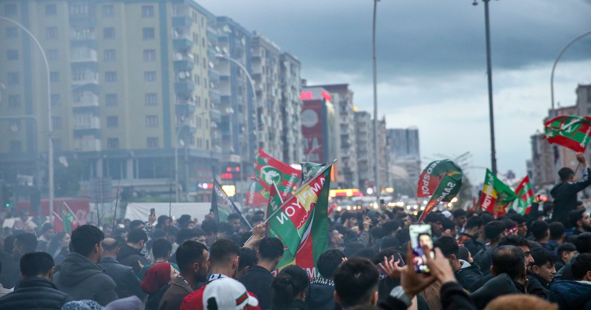 Amed Sportif Faaliyetler Süper Lig'e çıkışı kutlanıyor