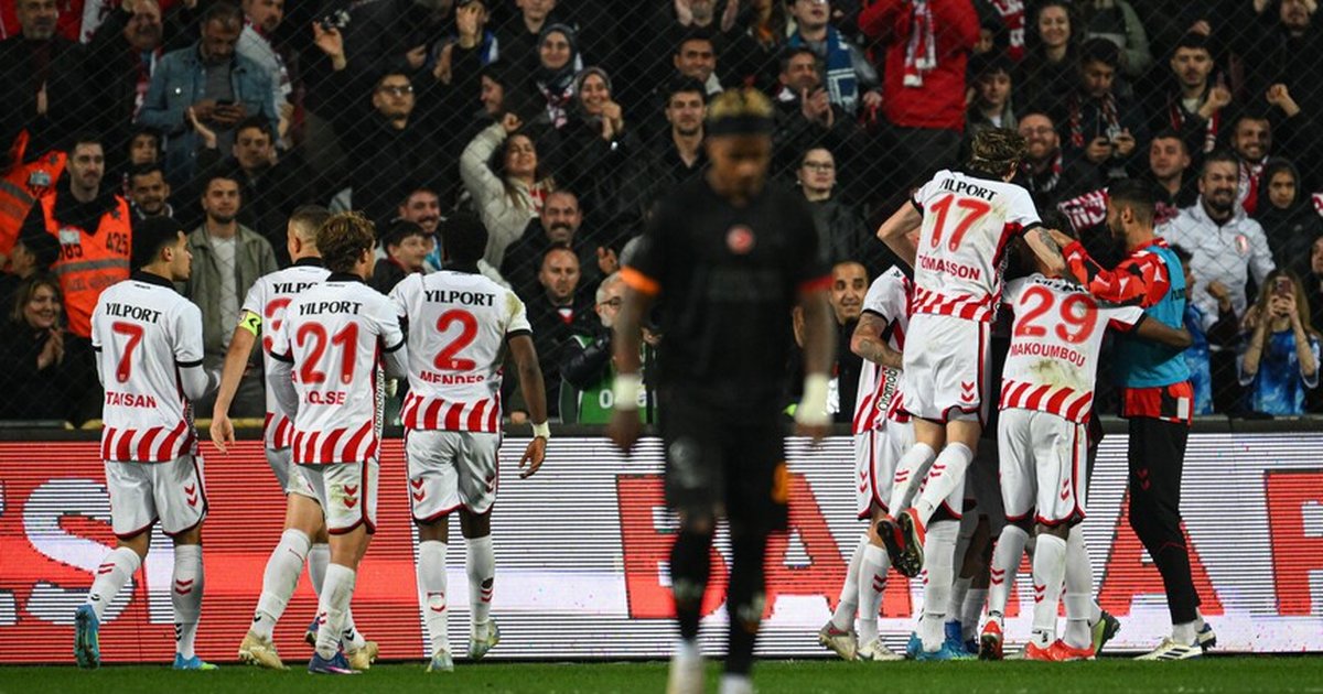 Galatasaray Samsun'da şampiyonluk fırsatını kaçırdı