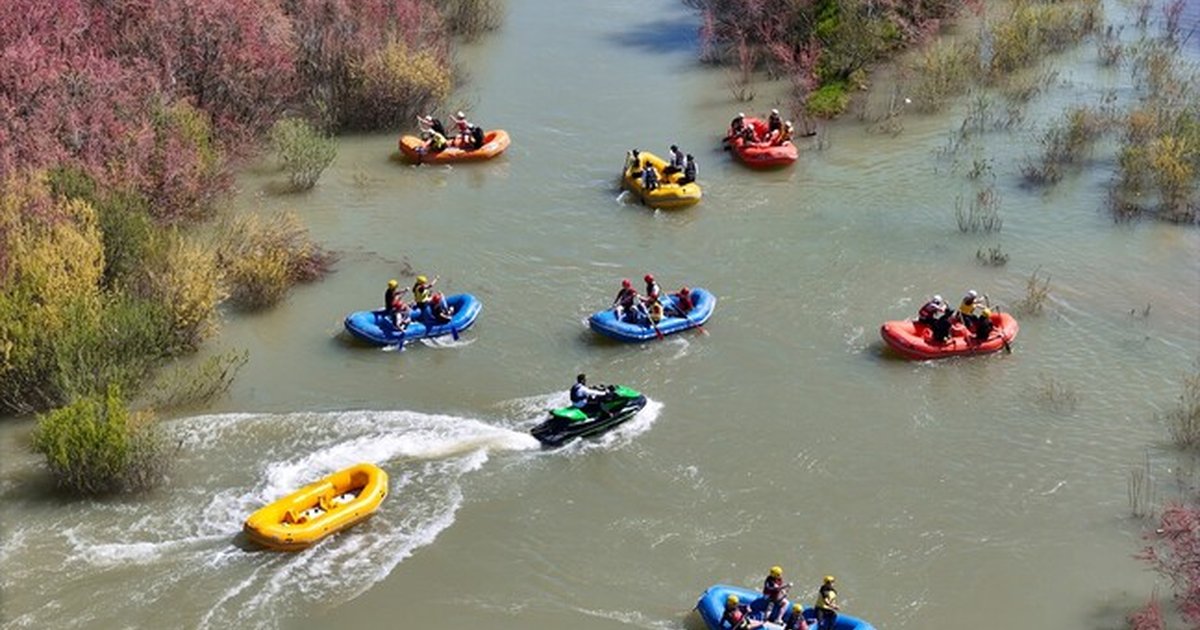 Okul Sporları Rafting Şampiyonası Bingöl'de başladı