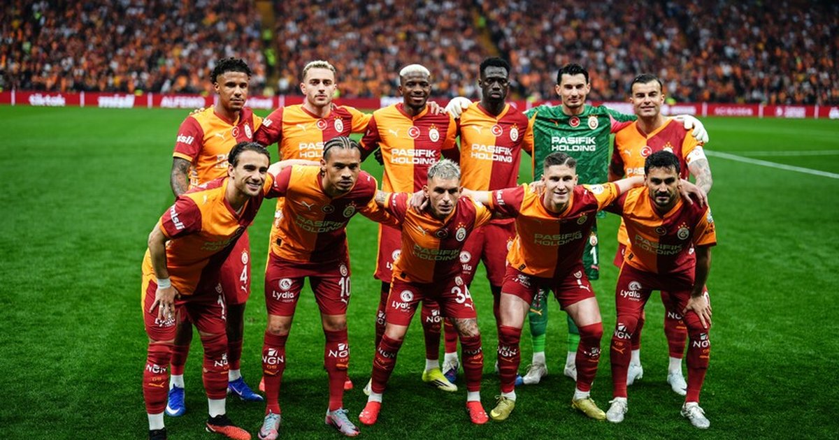 Galatasaray şampiyonluğu garantiledi, kutlama mesajları
