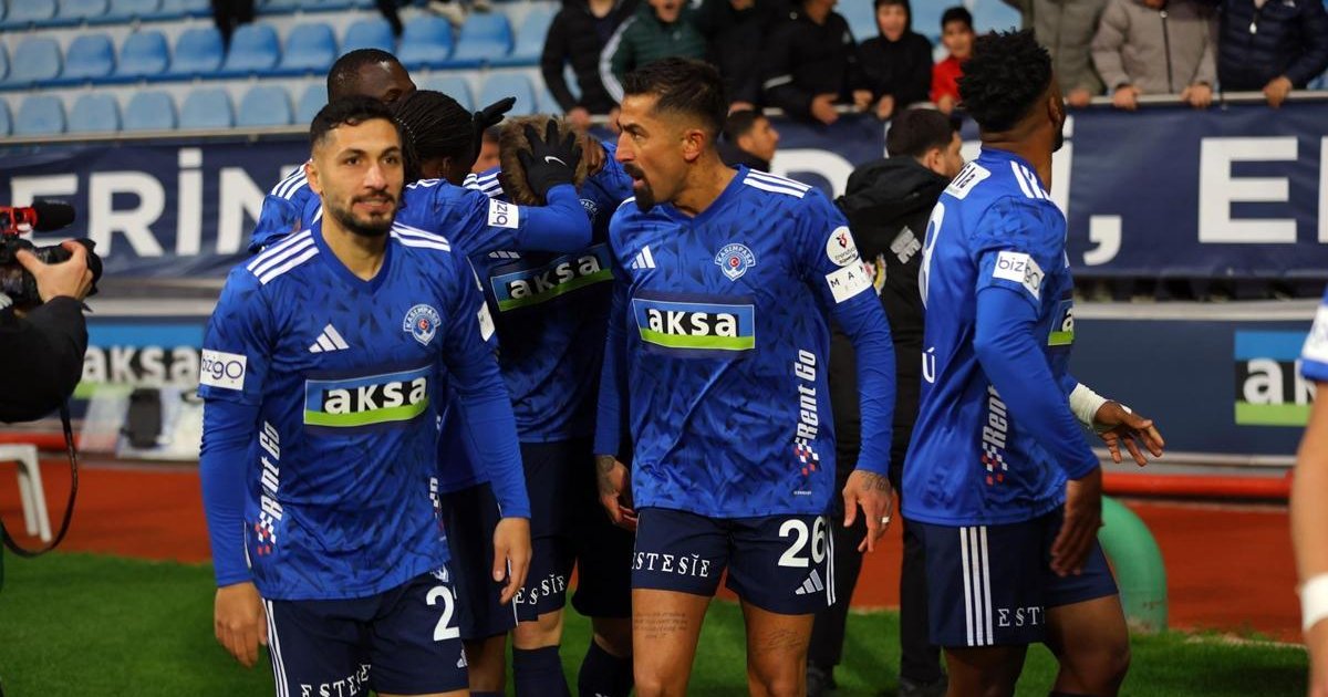 Kasımpaşa Süper Lig'de 13. sırada