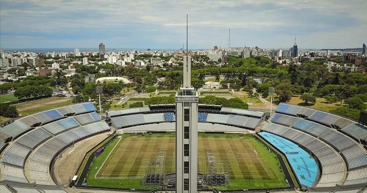 İlk FIFA Dünya Kupası Uruguay'da düzenlendi