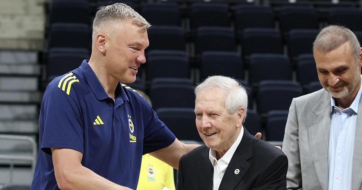 Aziz Yıldırım Fenerbahçe Beko'yu ziyaret etti
