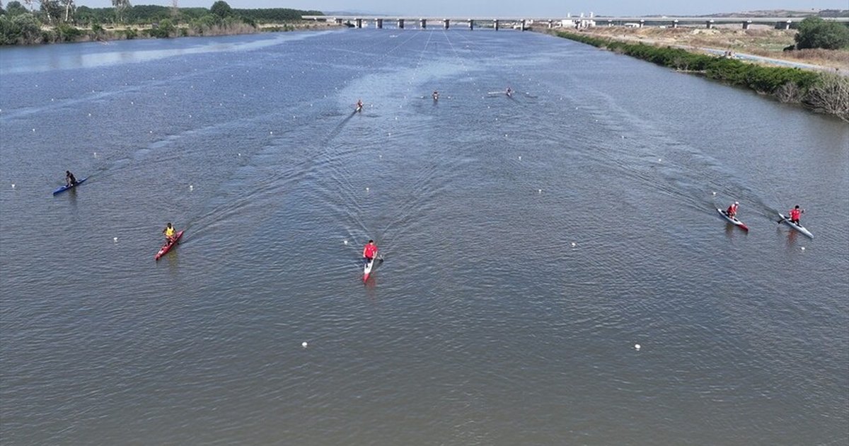 Meriç Nehri Kano Parkuru Afrikalı ve Güney Amerikalı Sporcuları Memnun Etti