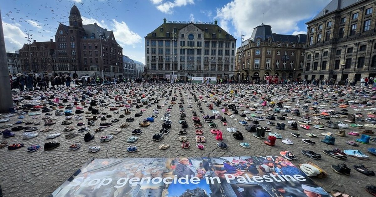 Amsterdam'da İsrail saldırılarında ölenler anıldı