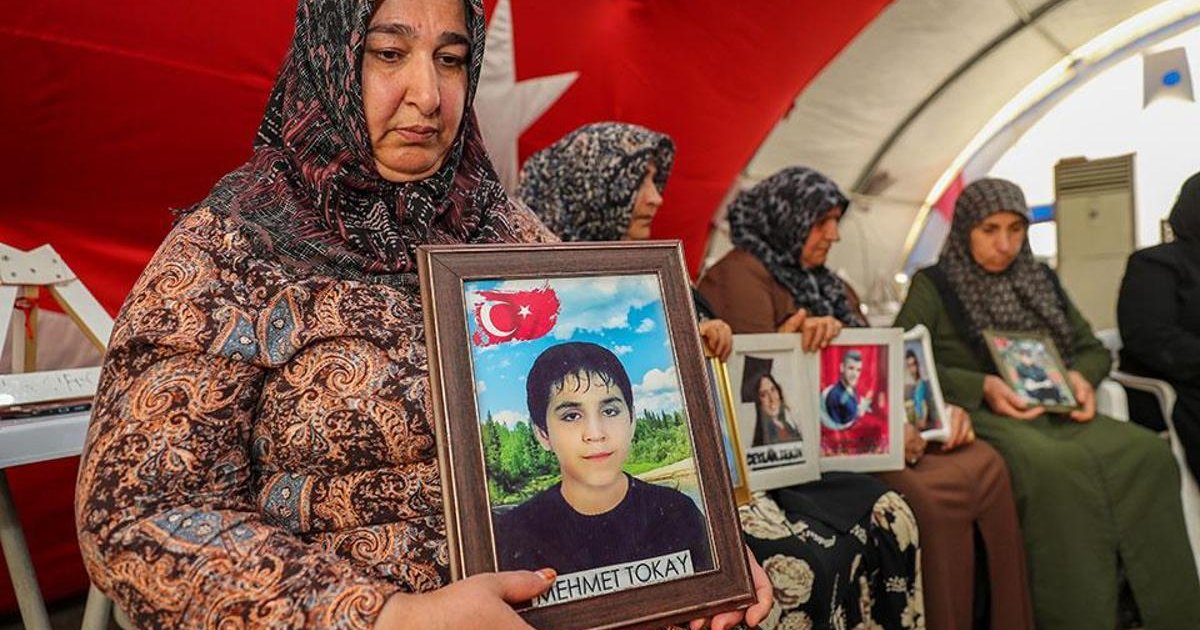 Diyarbakır'da Anneler Günü hüzünle kutlanıyor
