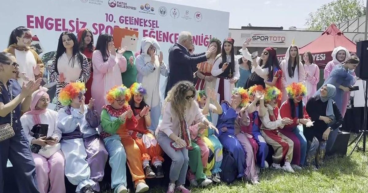 Dünya Engelliler Haftası'nda engelli çocuklar bir araya geldi