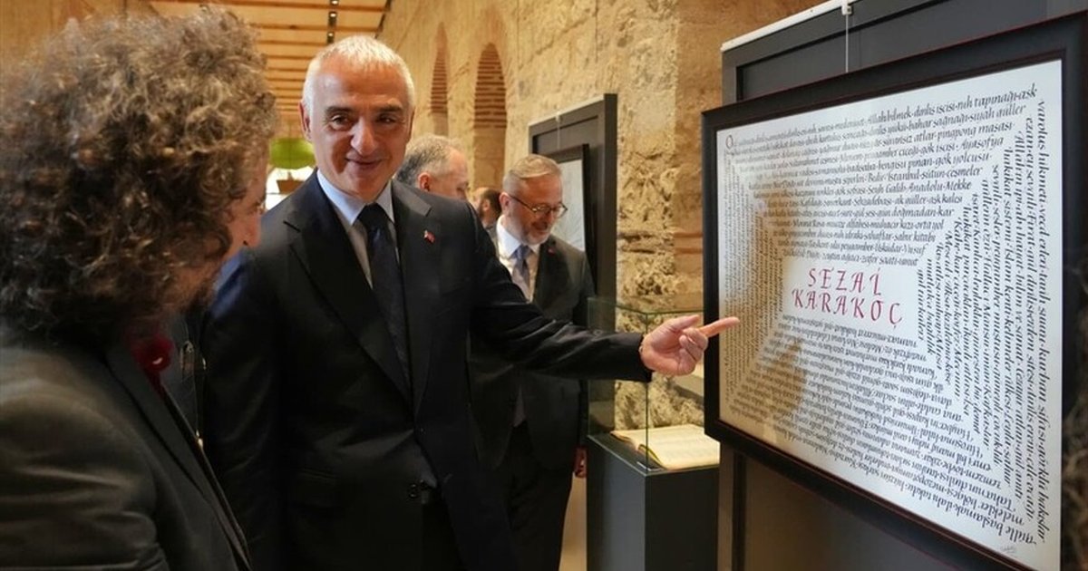 Sezai Karakoç'un arşivi Rami Kütüphanesi'nde sergilendi