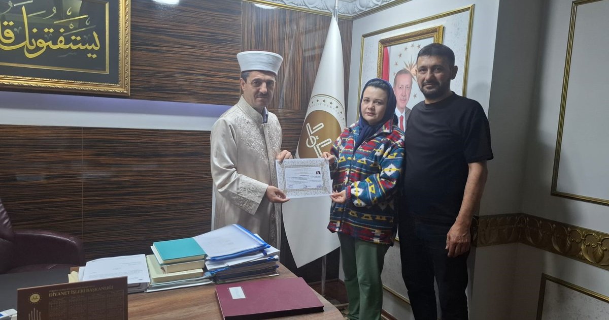 Moldovalı Kadın Düzce'de Müslüman Oldu