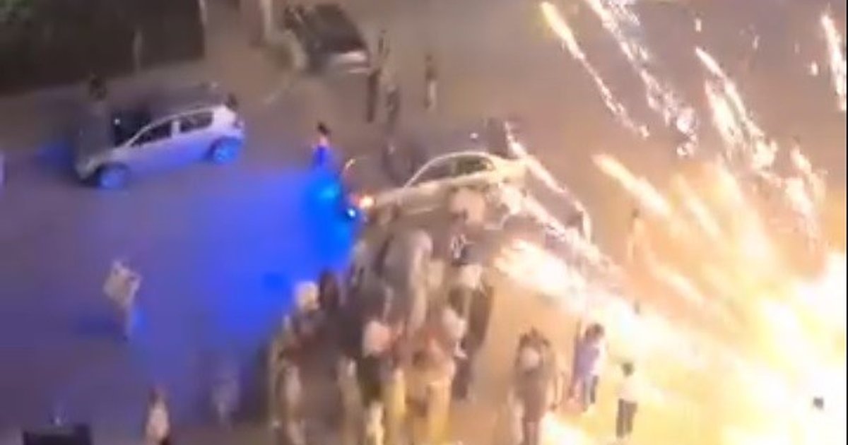 İzmir'de Nişan Kutlamasında Havai Fişek Panik Yaratdı
